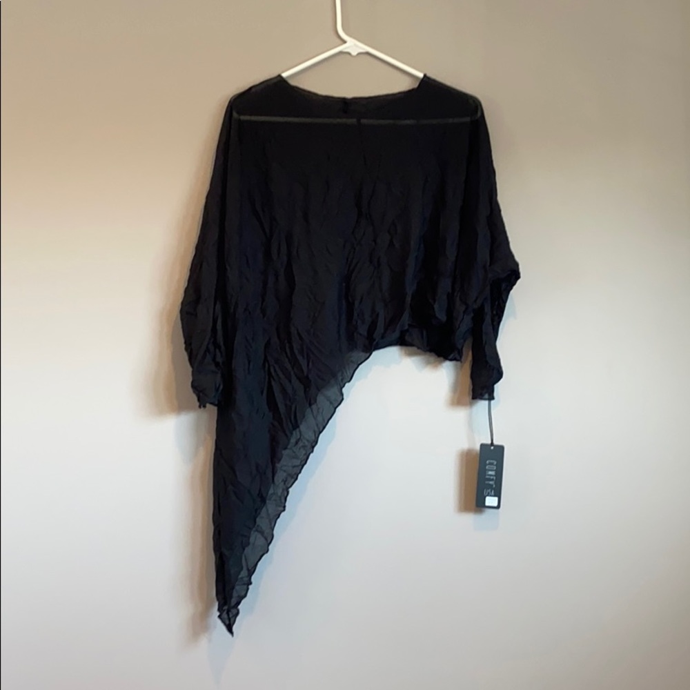 Asymmetrical, crinkled coverup